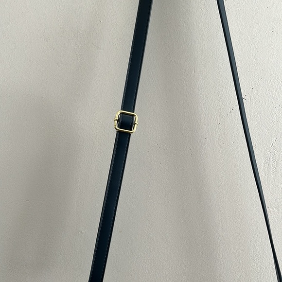 Loungefly Disney Glow In The Dark Hocus Pocus Book Crossbody Bag - Picture 3 of 11